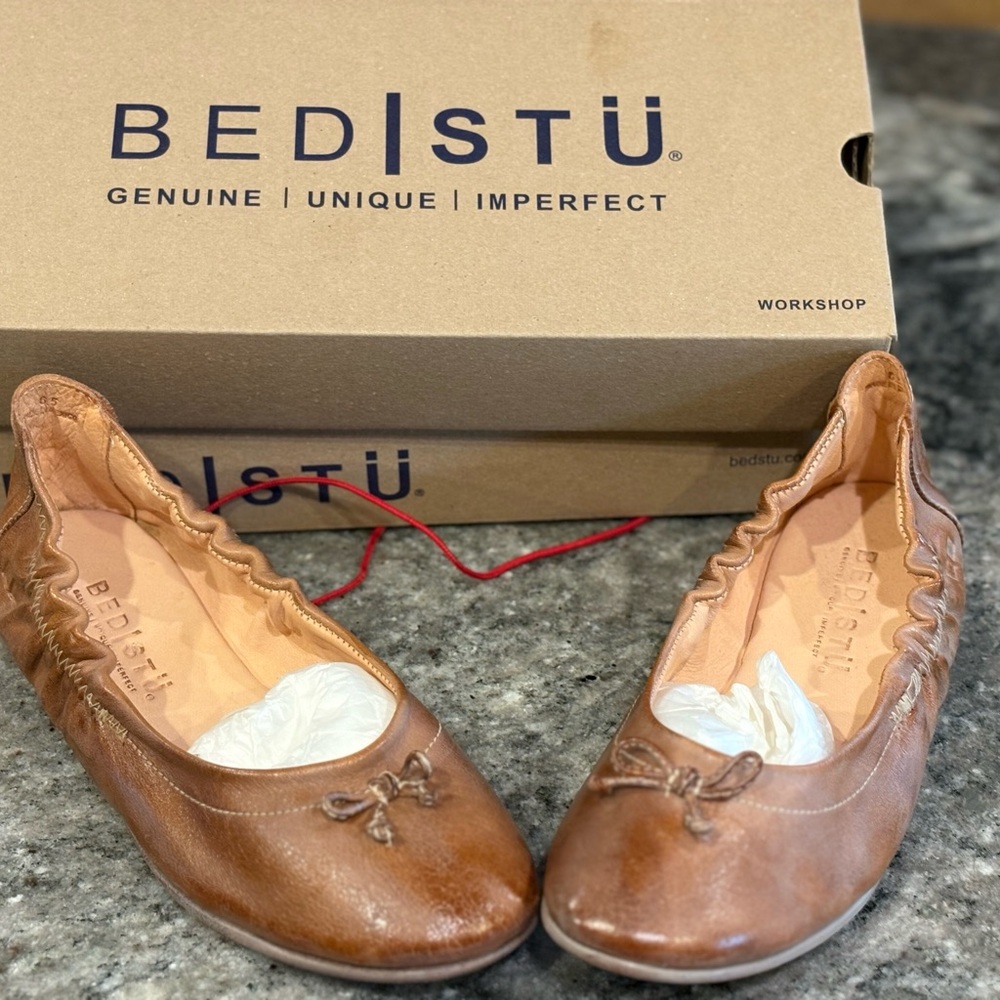 BED|STU Women's Tan Leather Loafers